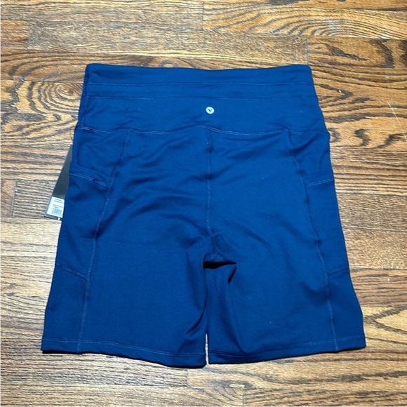 Velocity Large Shorts - Picture 4 of 6